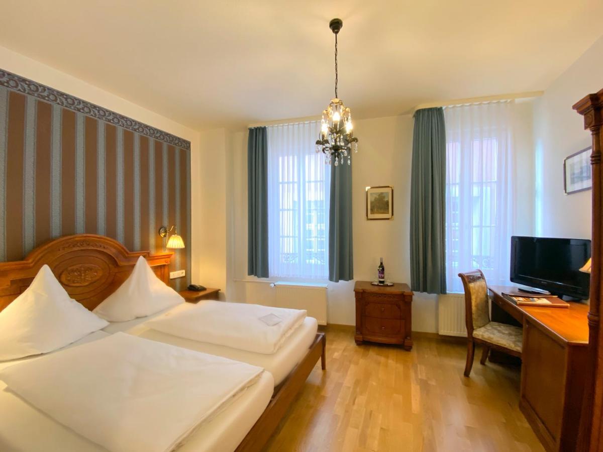 Hotel Rathausgloeckel Baden-Baden Dış mekan fotoğraf