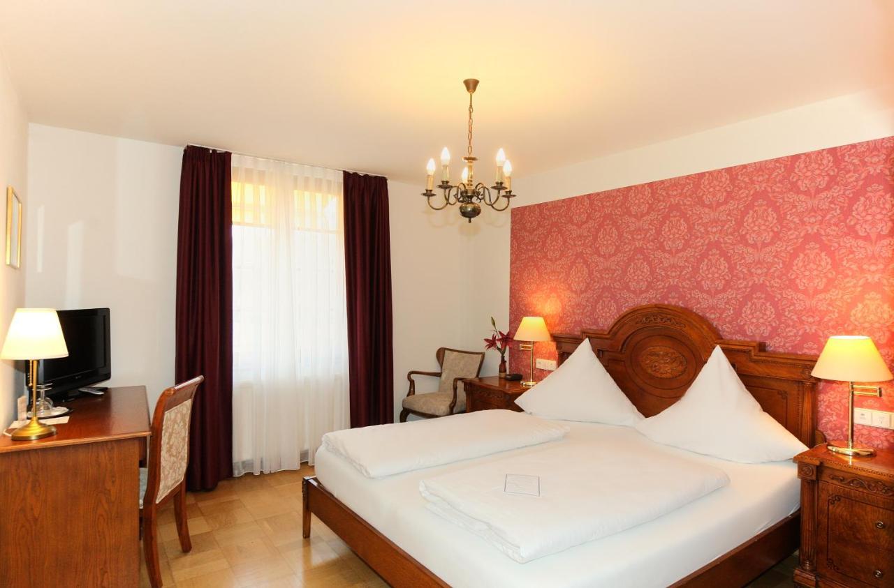 Hotel Rathausgloeckel Baden-Baden Dış mekan fotoğraf