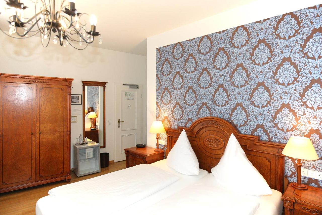 Hotel Rathausgloeckel Baden-Baden Dış mekan fotoğraf