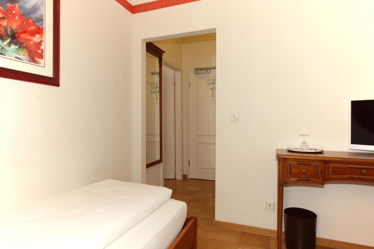 Hotel Rathausgloeckel Baden-Baden Dış mekan fotoğraf