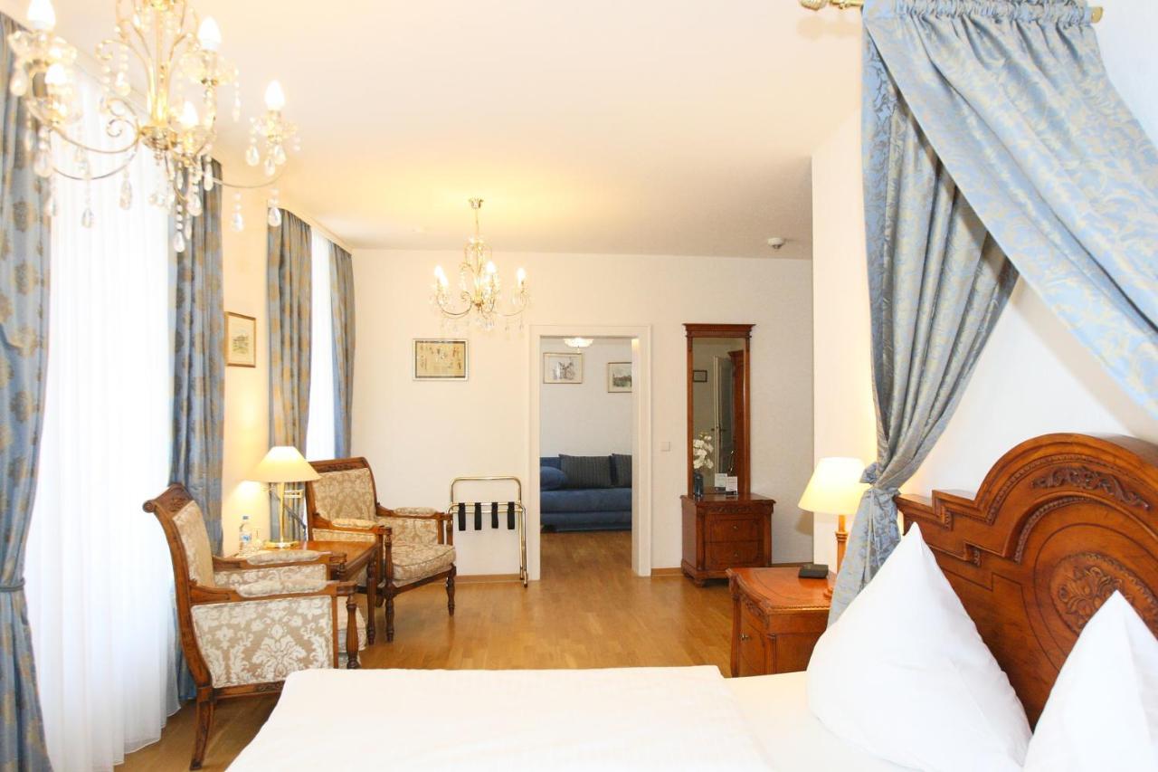 Hotel Rathausgloeckel Baden-Baden Dış mekan fotoğraf